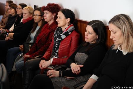 Letošnji otroški parlament na občinski ravni v središče postavlja duševno zdravje mladih (16)